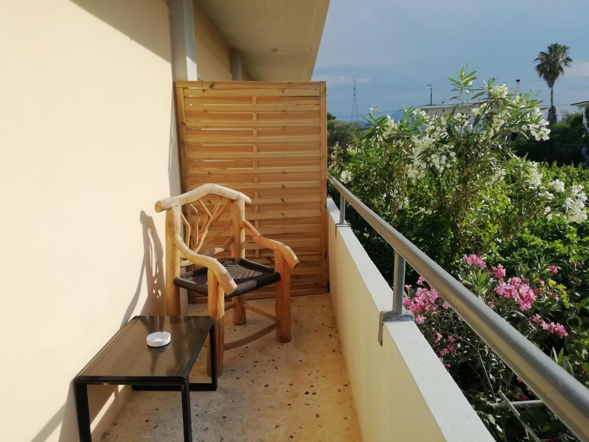 Perigiali Beach Apartment - 2 Free Bikes Perigialion Kültér fotó